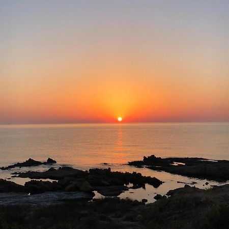 Il Bacio Del Sole Apartment แตร์เตนิอา ภายนอก รูปภาพ