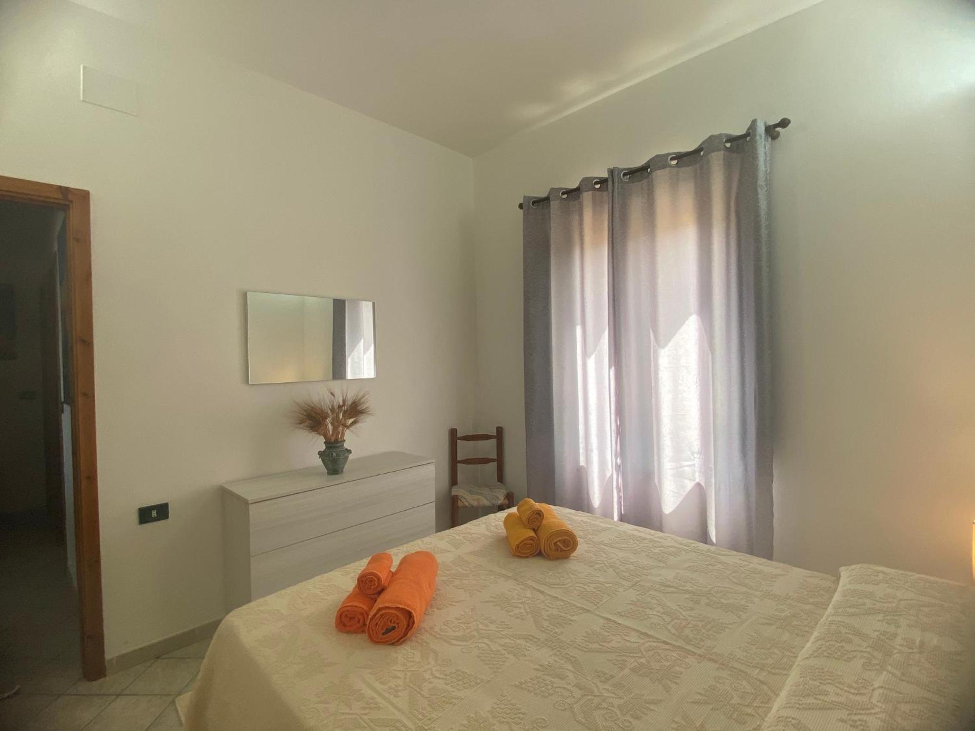 Il Bacio Del Sole Apartment แตร์เตนิอา ภายนอก รูปภาพ